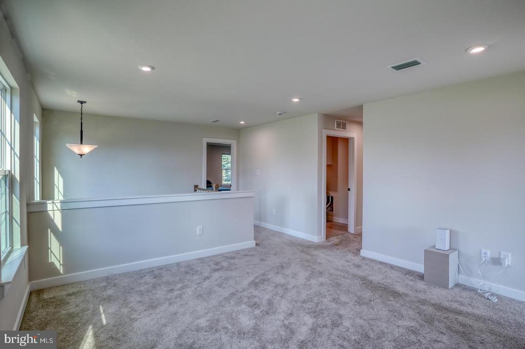 17 Corinthian Ct