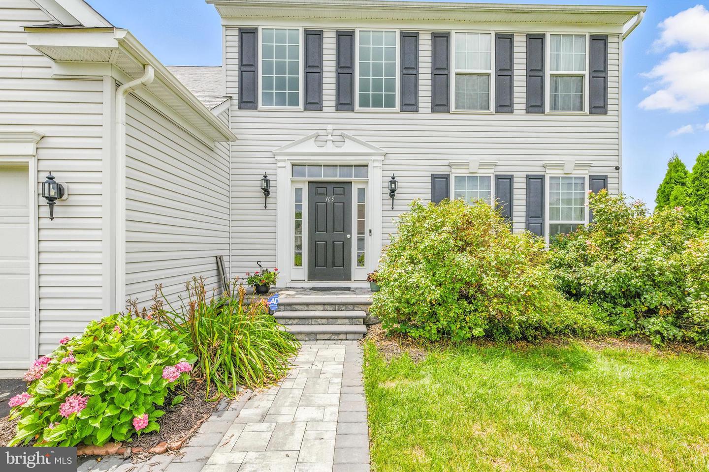 165 Oriole Ln
