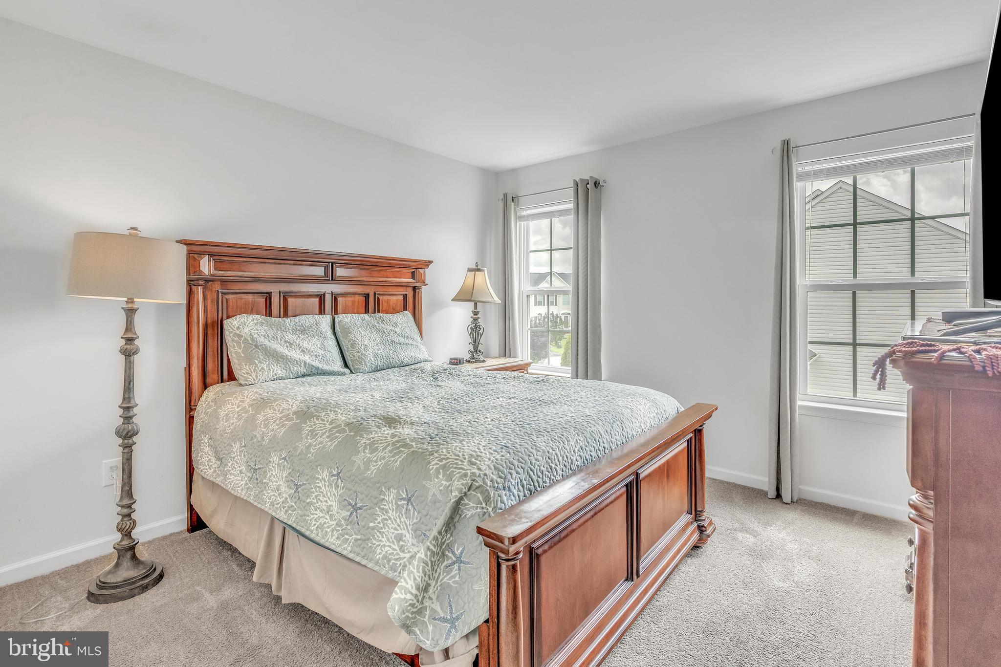 165 Oriole Ln