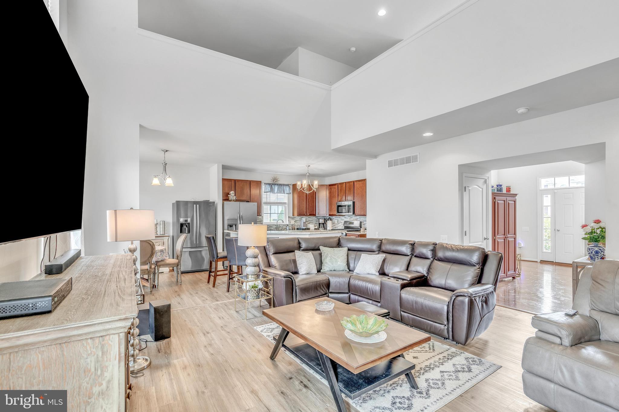 165 Oriole Ln