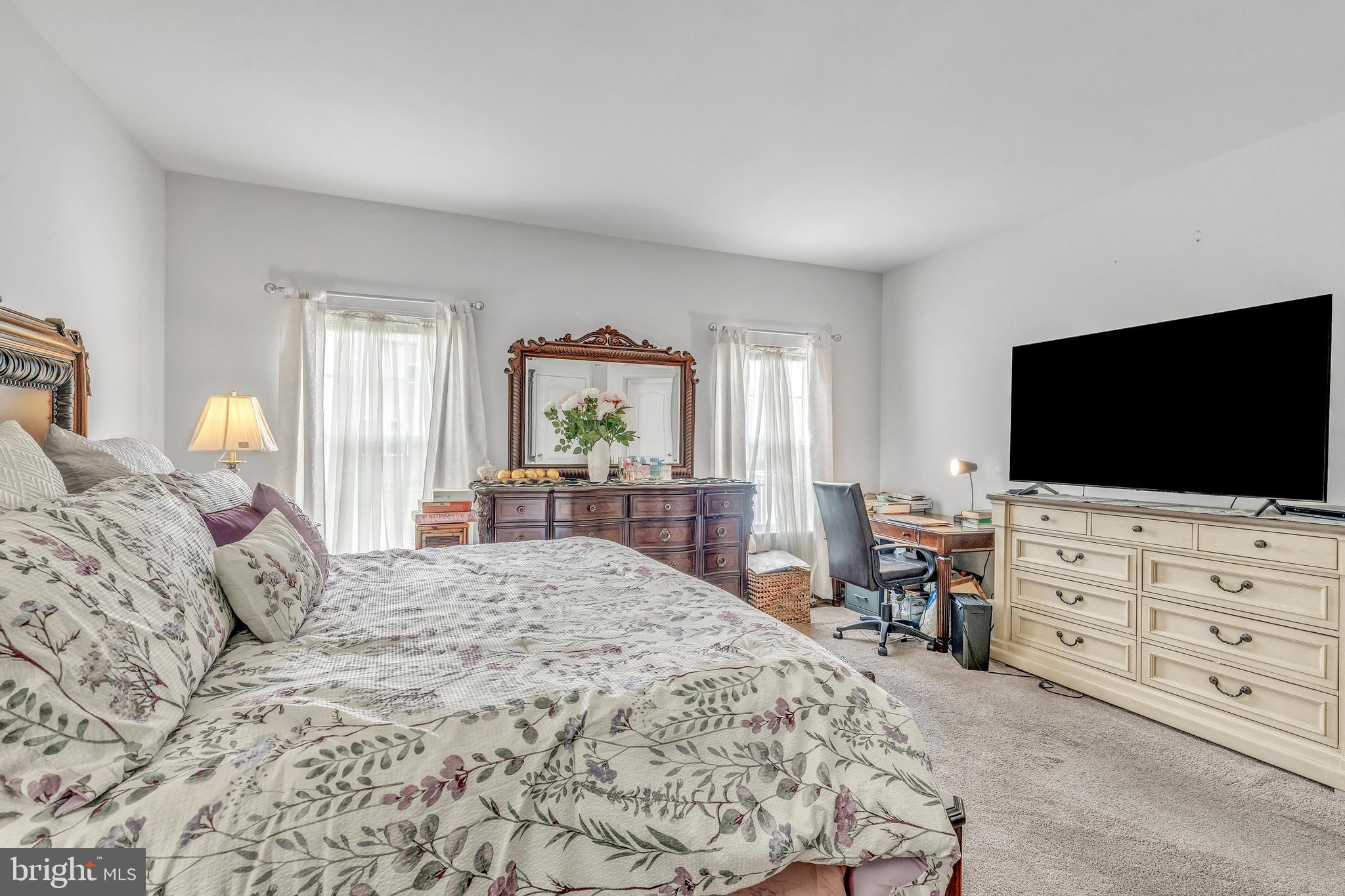 165 Oriole Ln