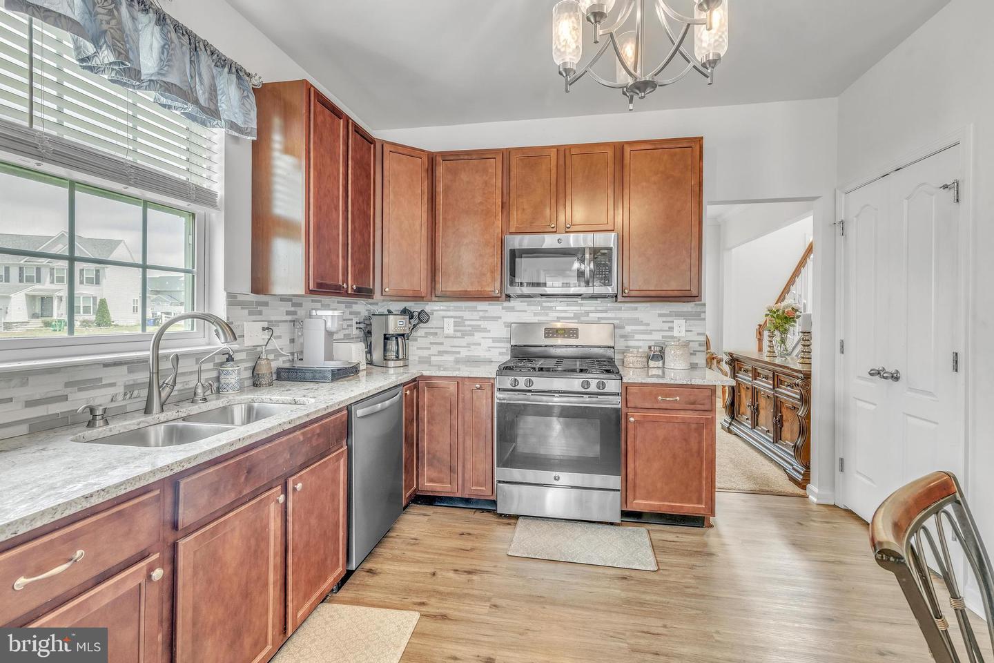 165 Oriole Ln