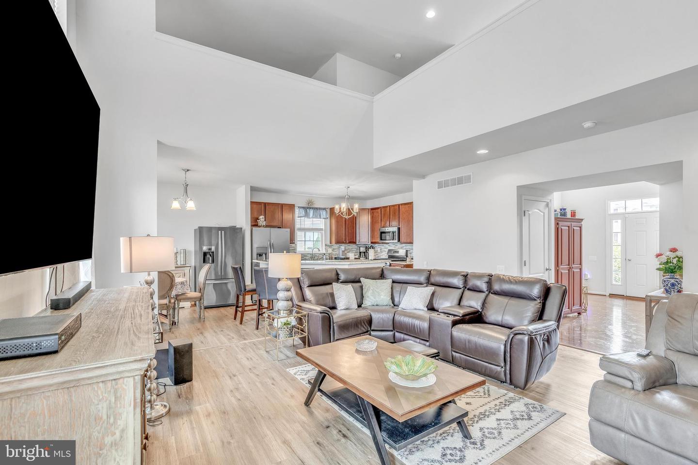 165 Oriole Ln