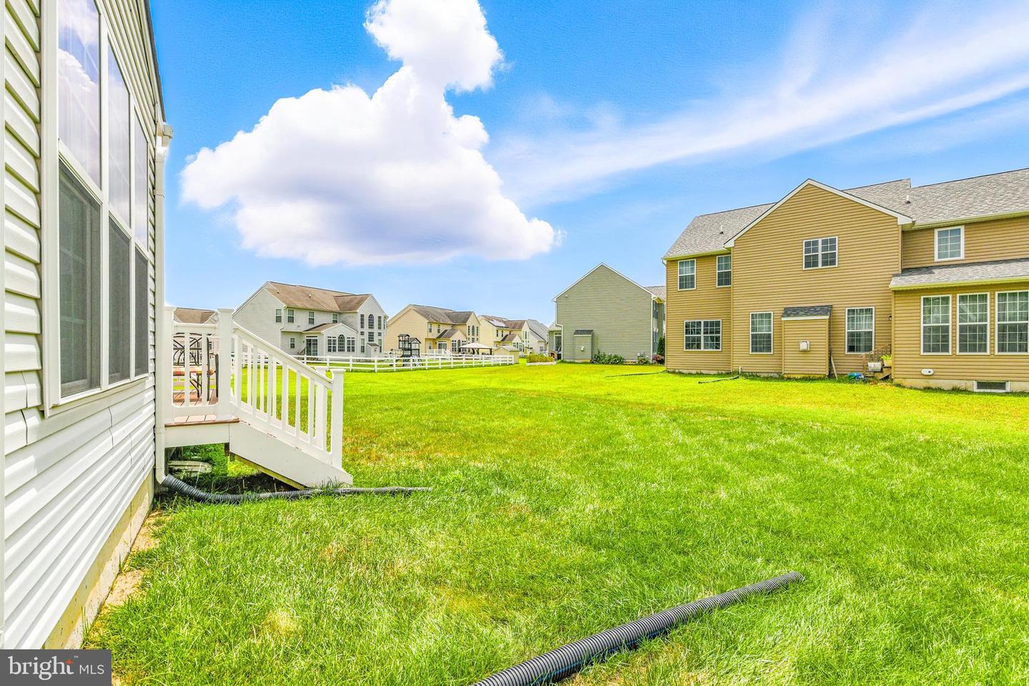 165 Oriole Ln