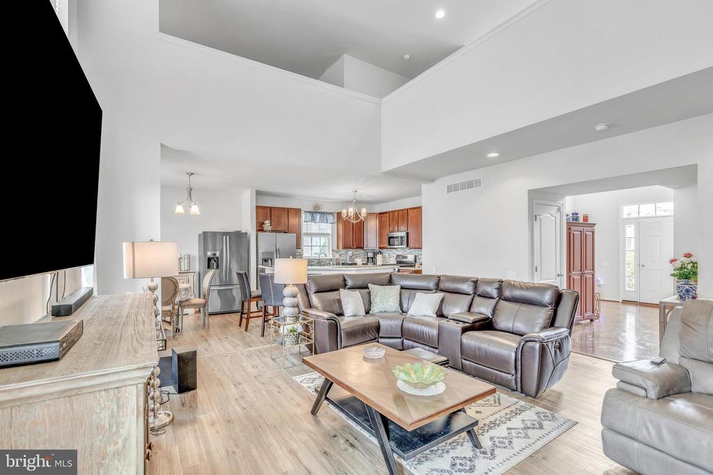 165 Oriole Ln