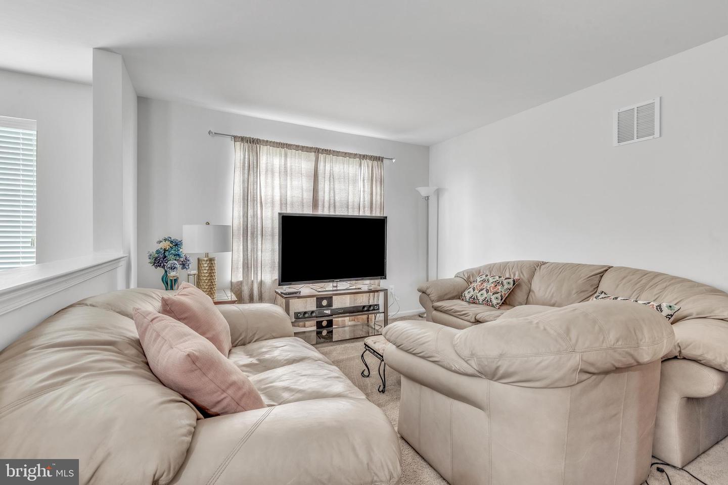 165 Oriole Ln