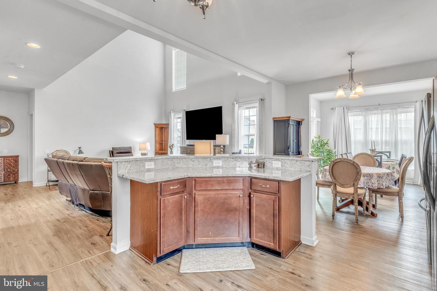 165 Oriole Ln