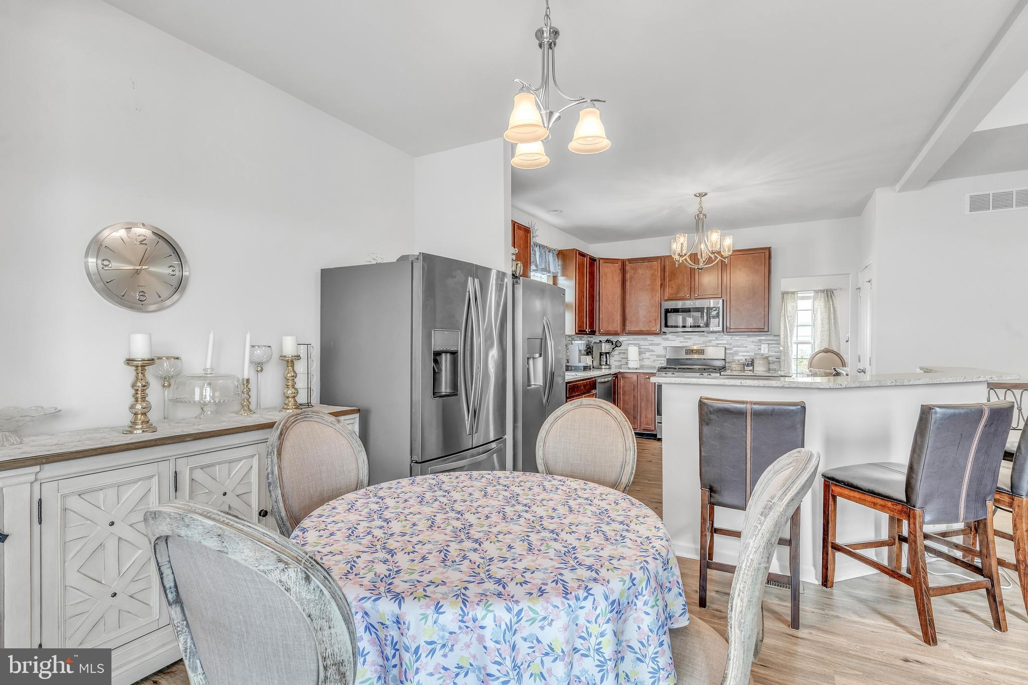 165 Oriole Ln