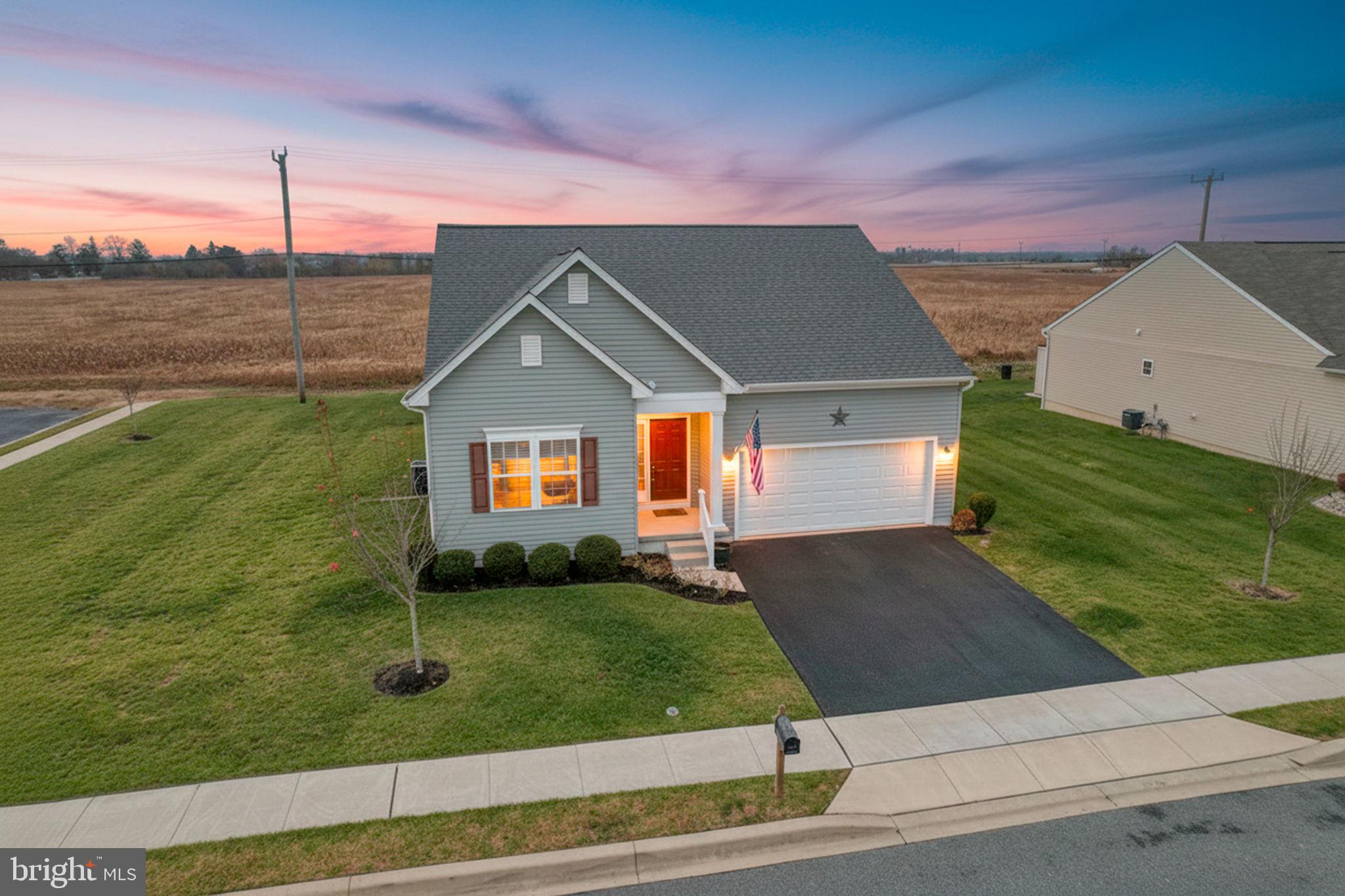 77 CLIMBING VINE AVENUE