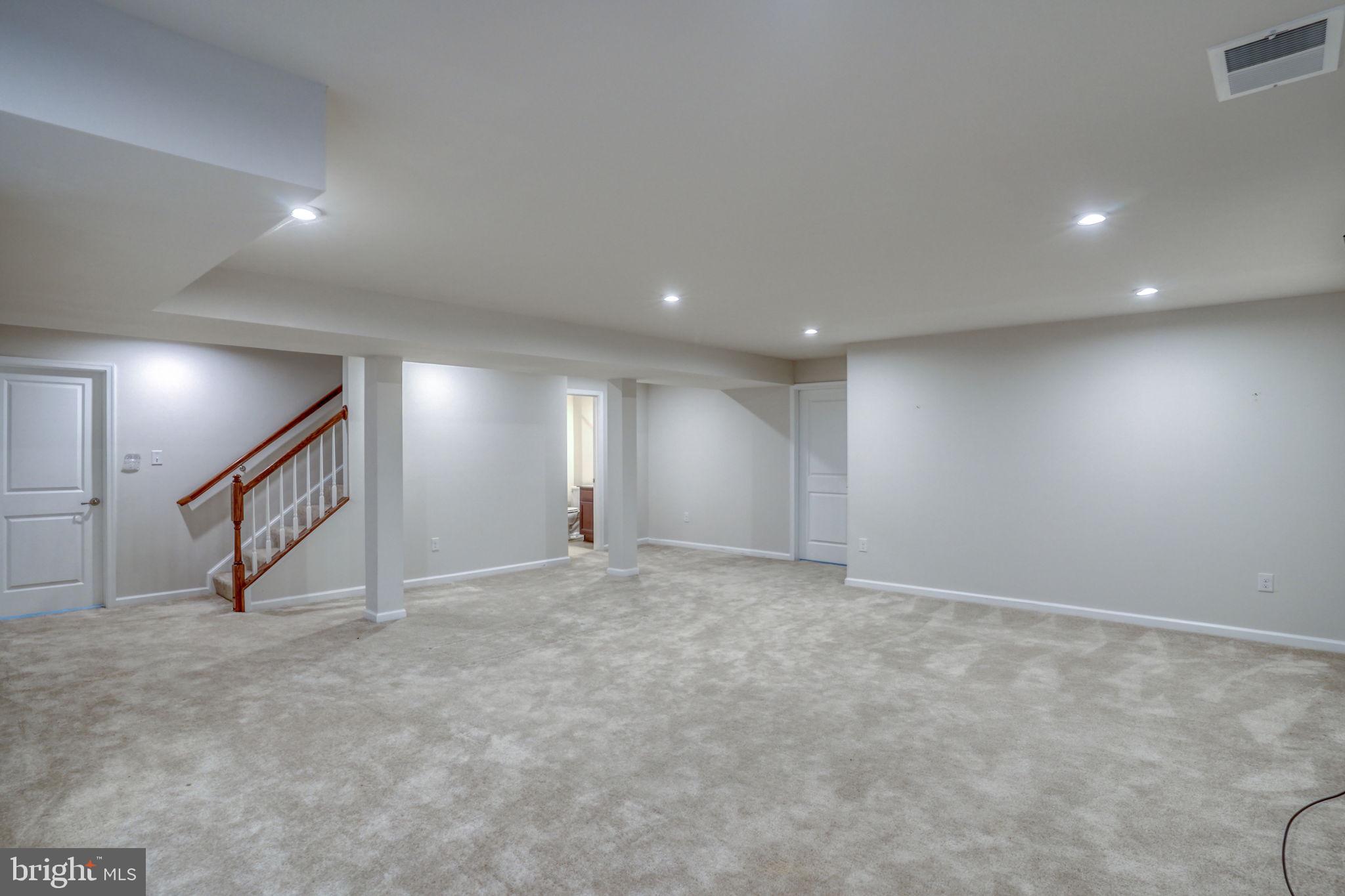 77 CLIMBING VINE AVENUE