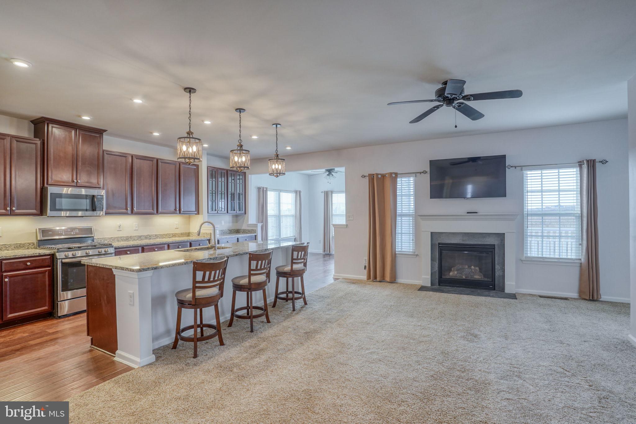 77 CLIMBING VINE AVENUE