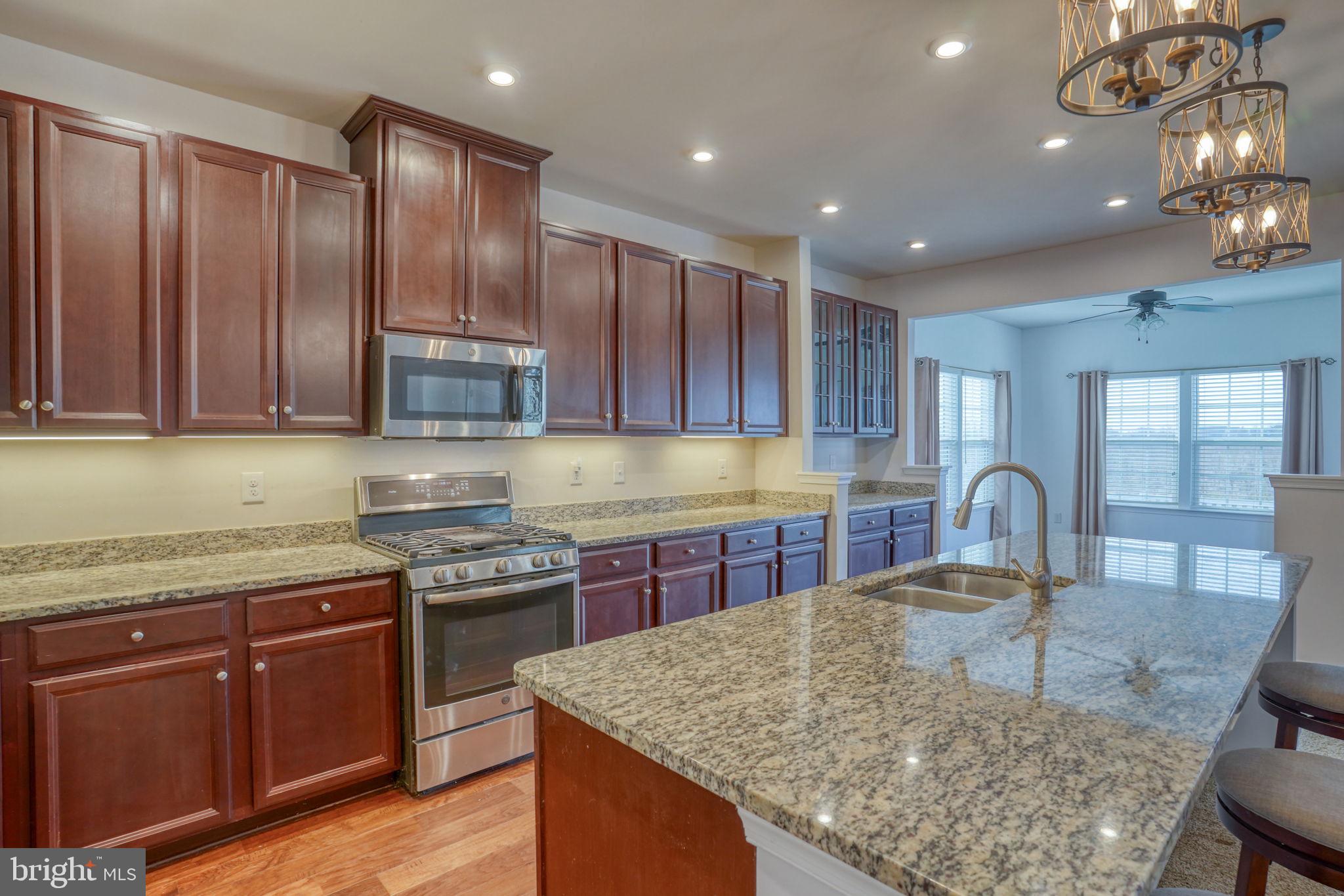 77 CLIMBING VINE AVENUE