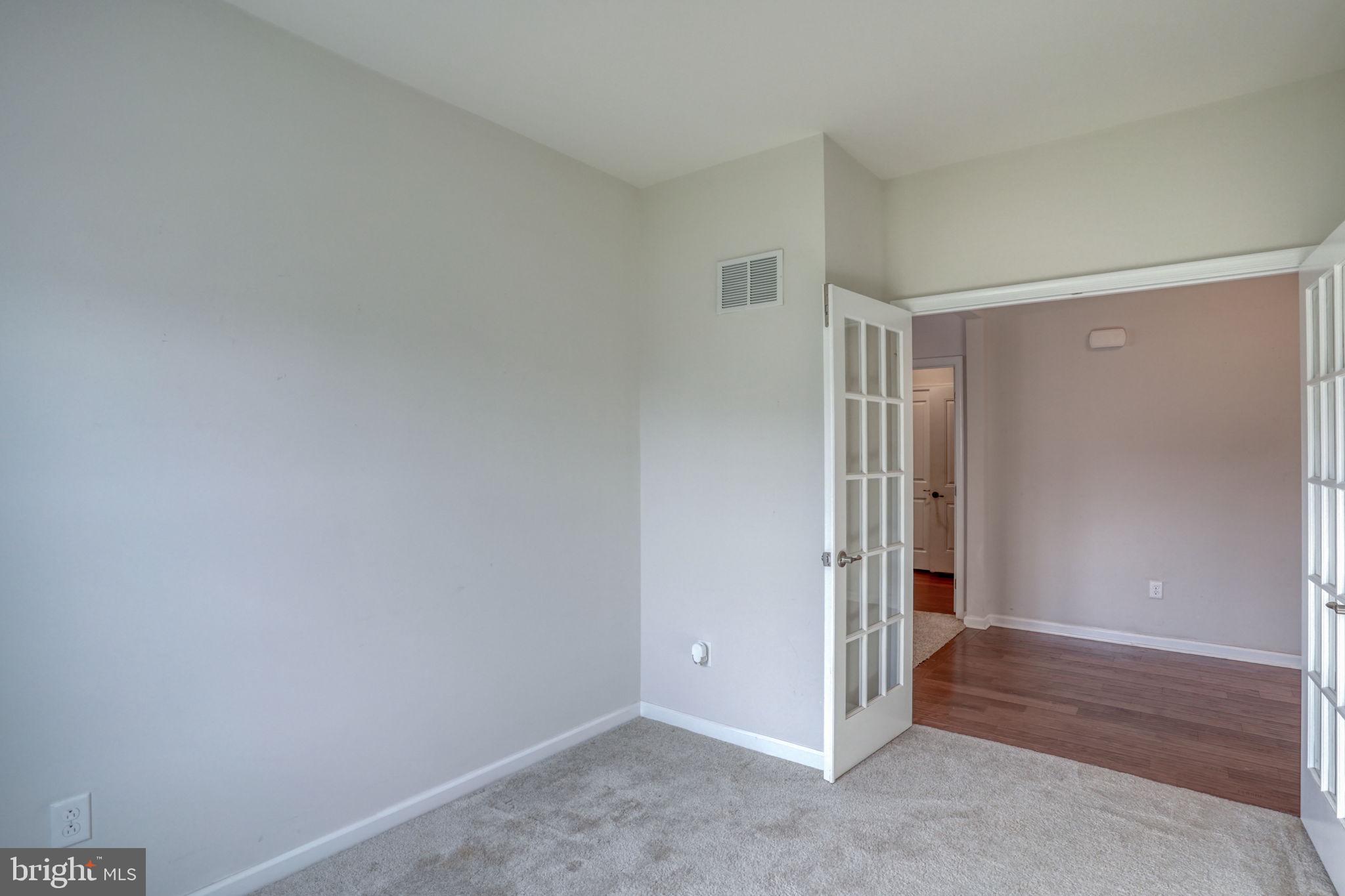 77 CLIMBING VINE AVENUE