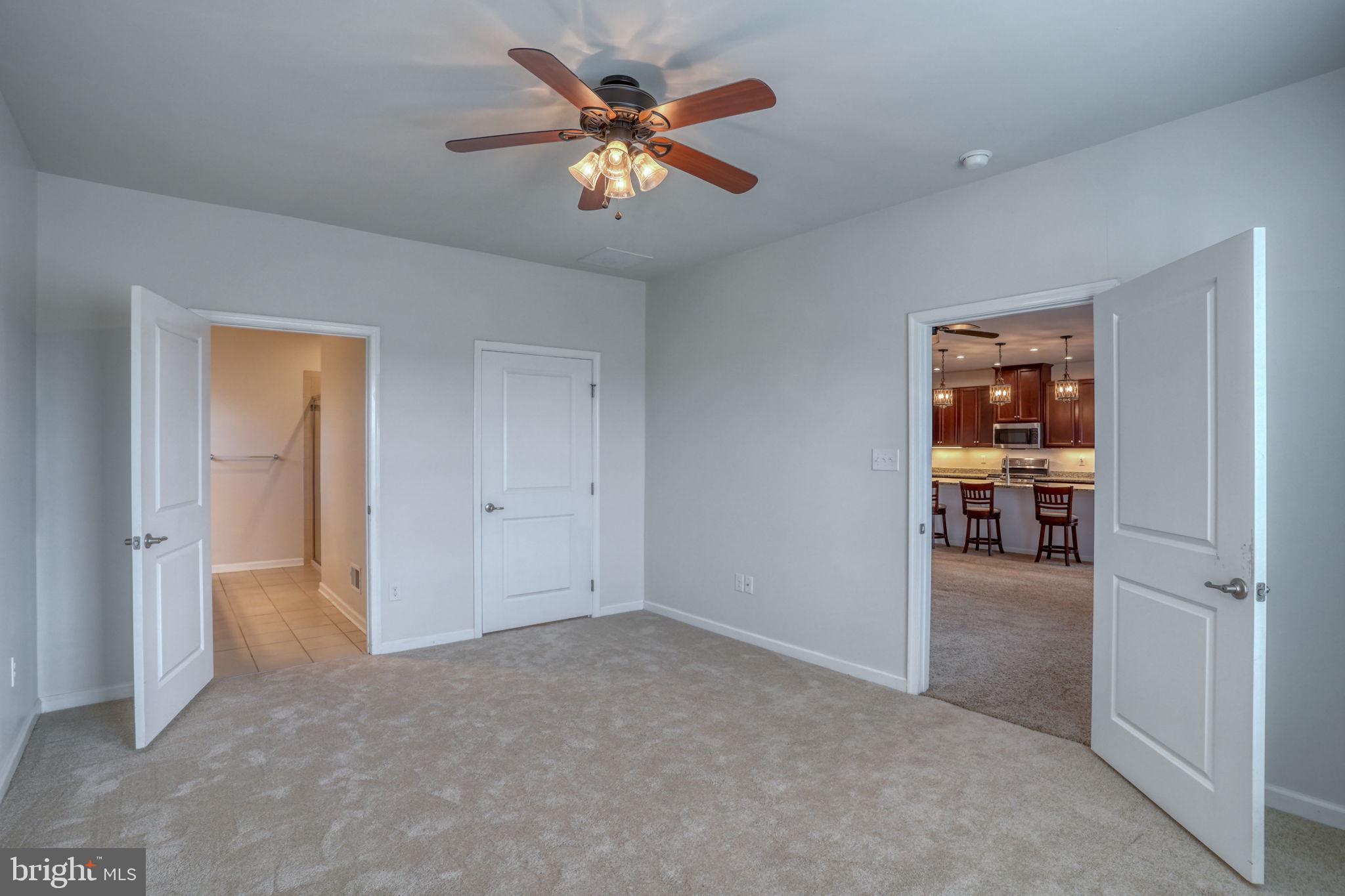 77 CLIMBING VINE AVENUE