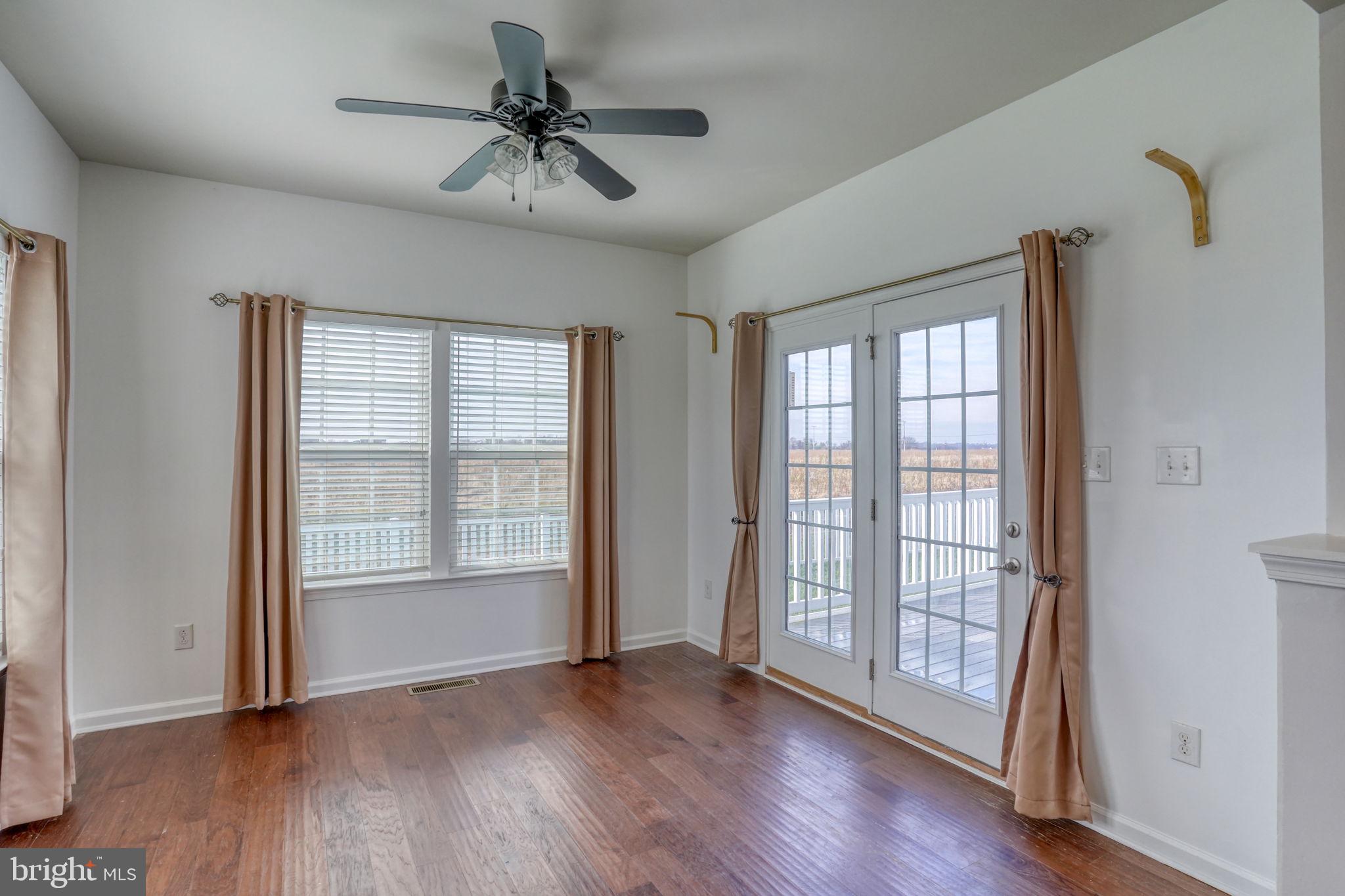 77 CLIMBING VINE AVENUE