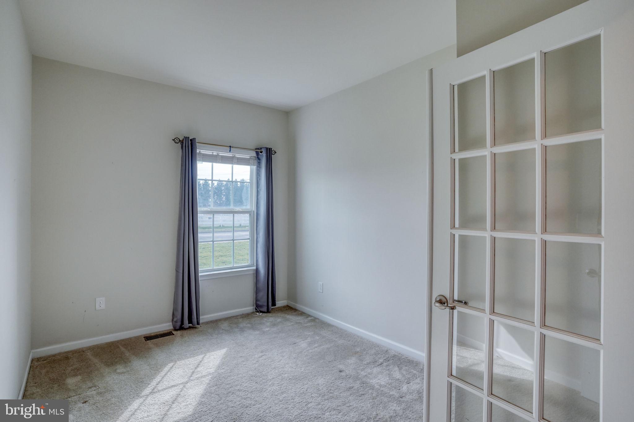 77 CLIMBING VINE AVENUE