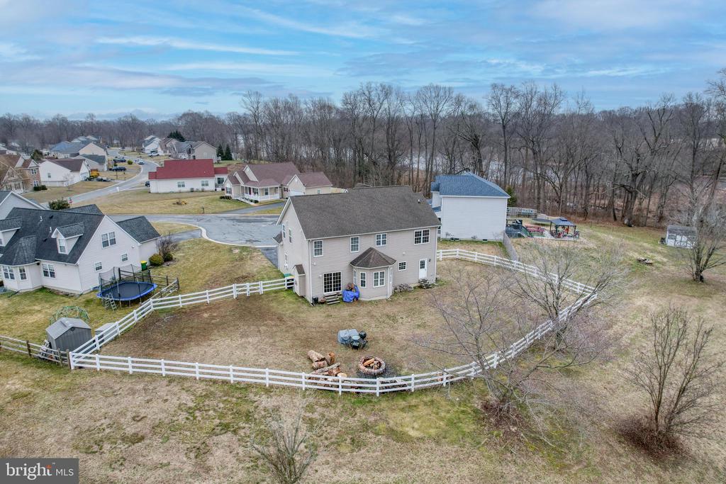 210 LAKS COURT
