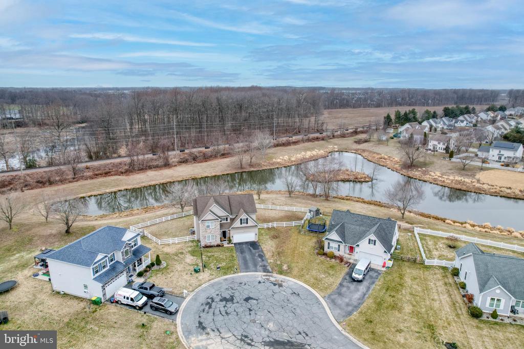 210 LAKS COURT