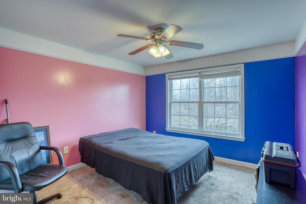 210 LAKS COURT