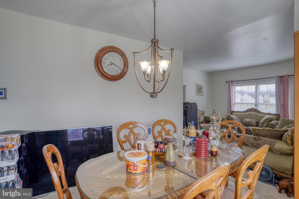 210 LAKS COURT
