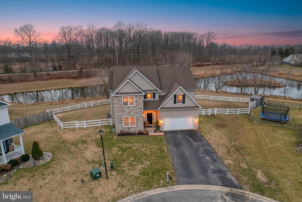 210 LAKS COURT