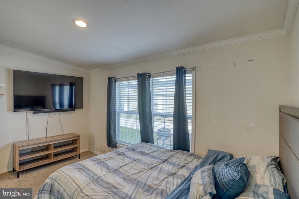 413 FOURTH STREET