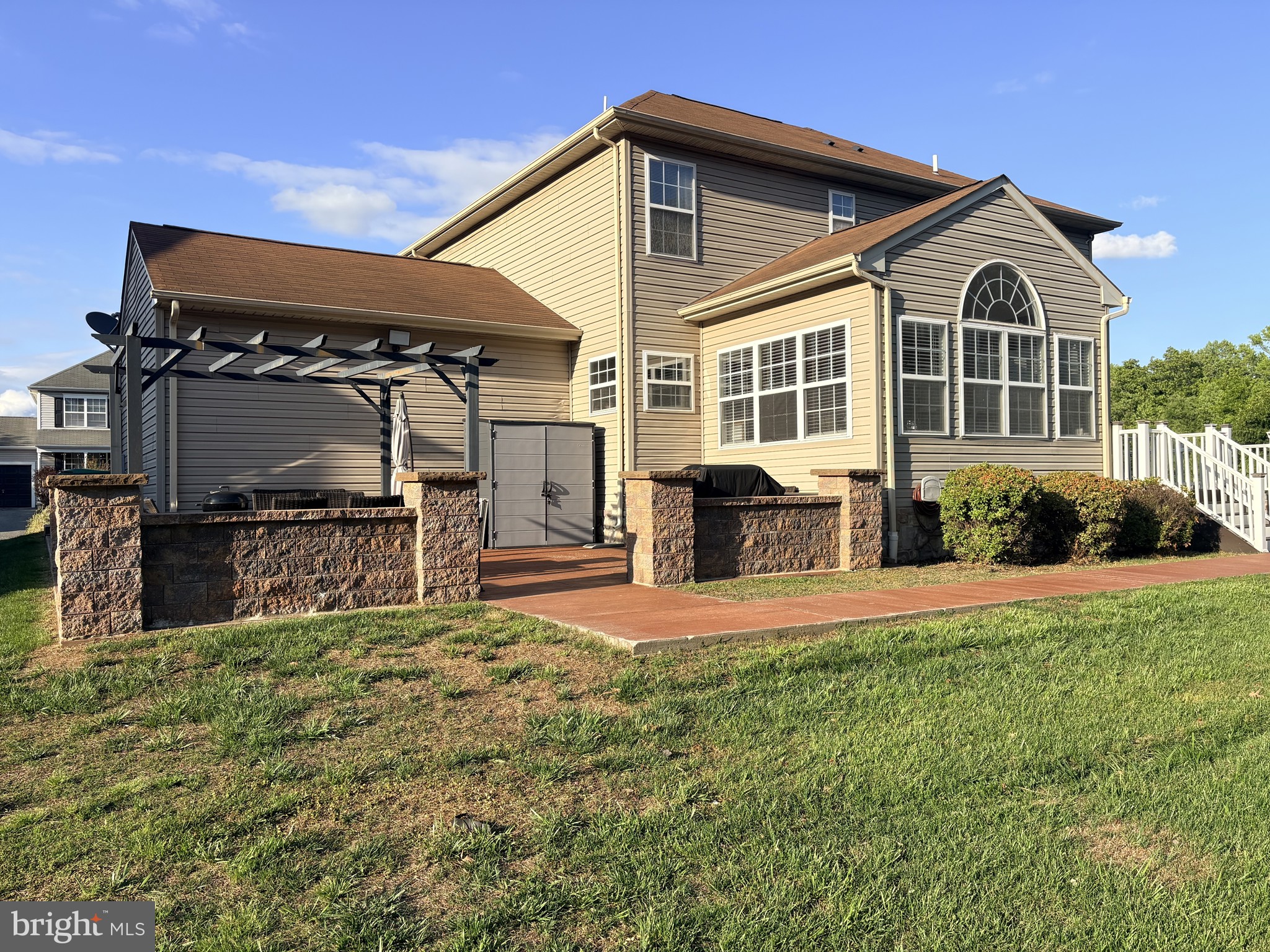 19 GRAYTON DRIVE