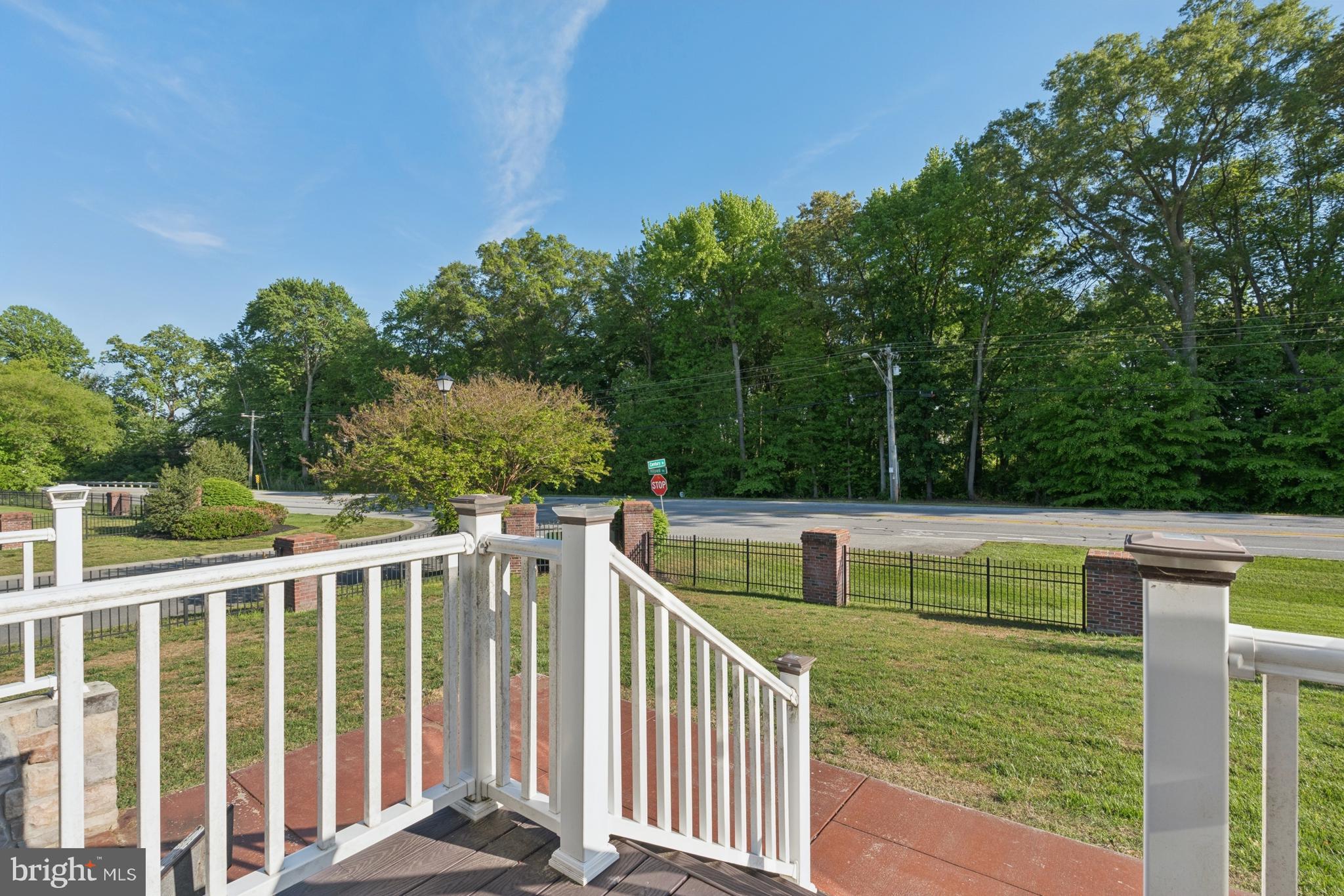 19 GRAYTON DRIVE