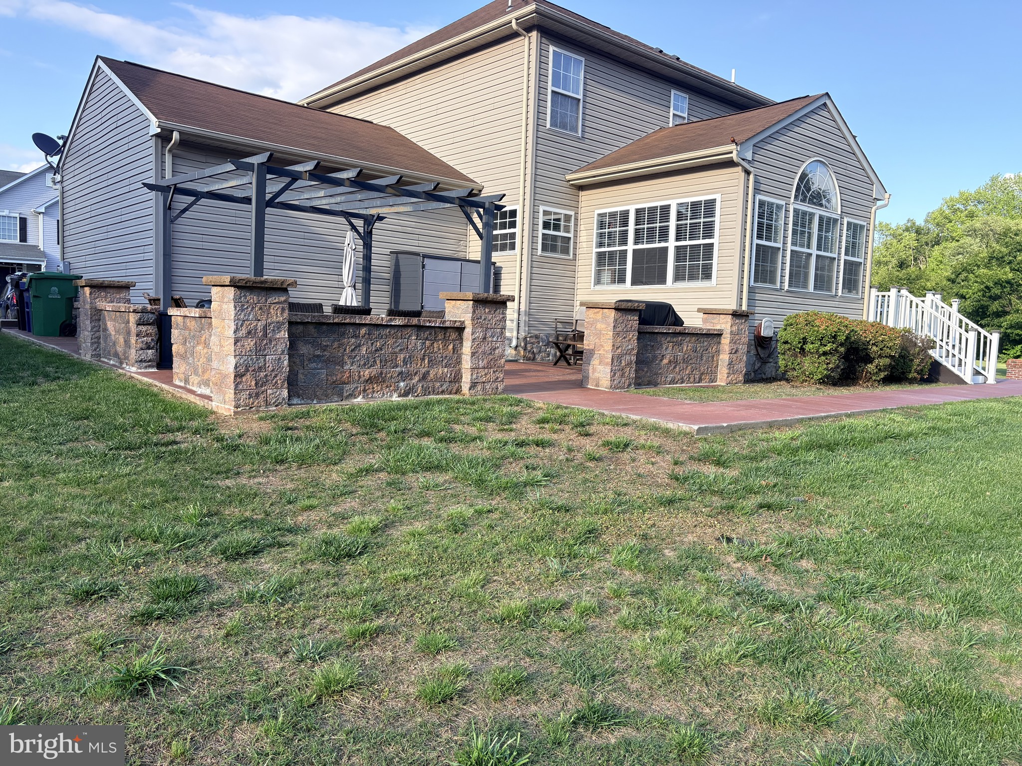 19 GRAYTON DRIVE