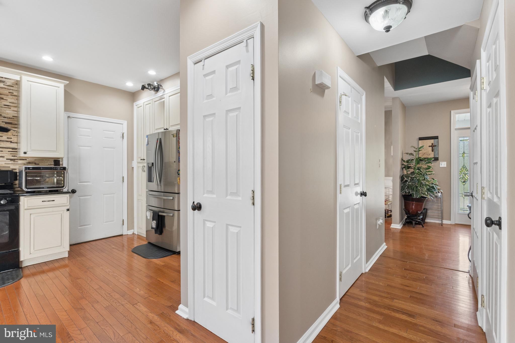 19 GRAYTON DRIVE