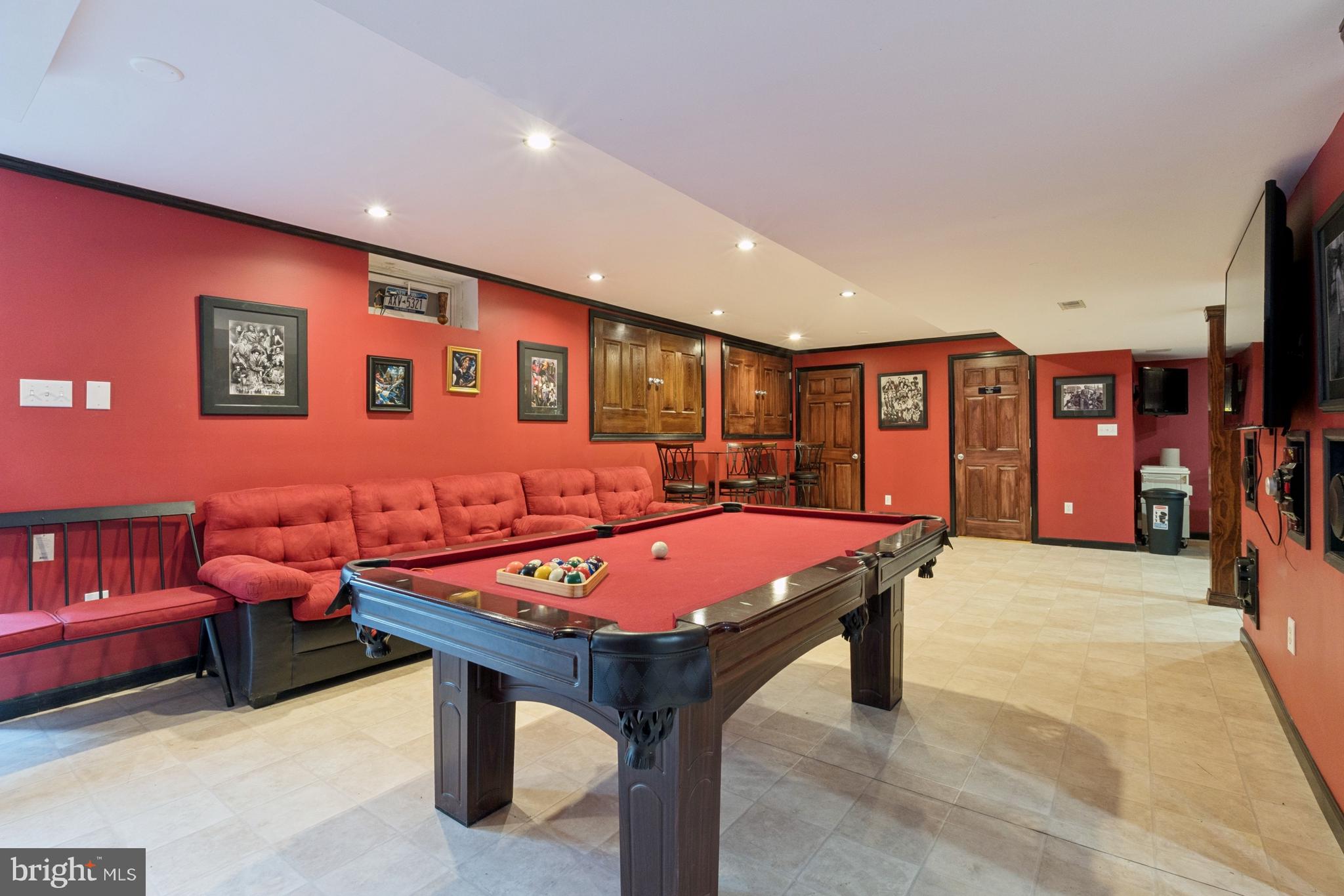 19 GRAYTON DRIVE