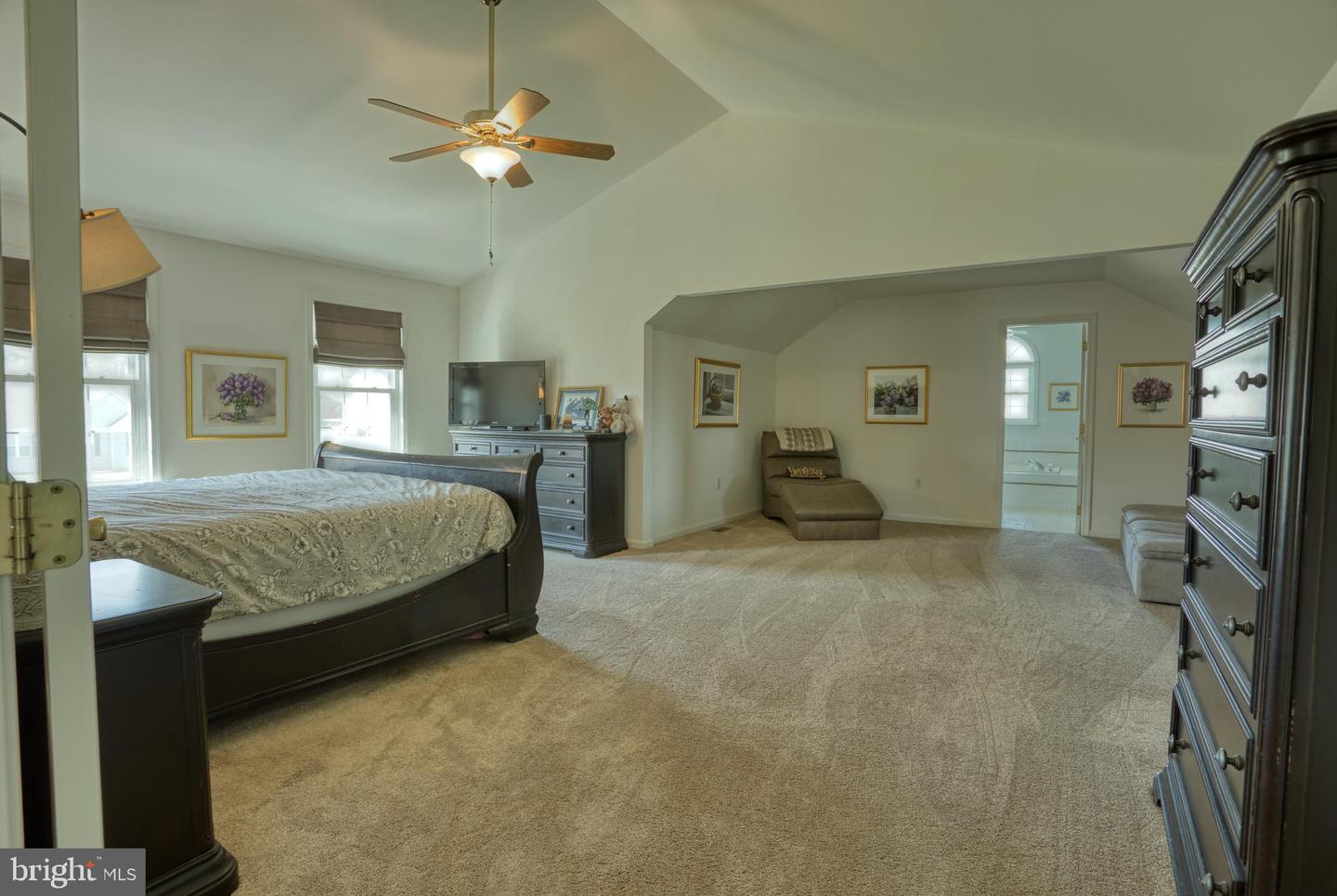 13 Andrew Ln