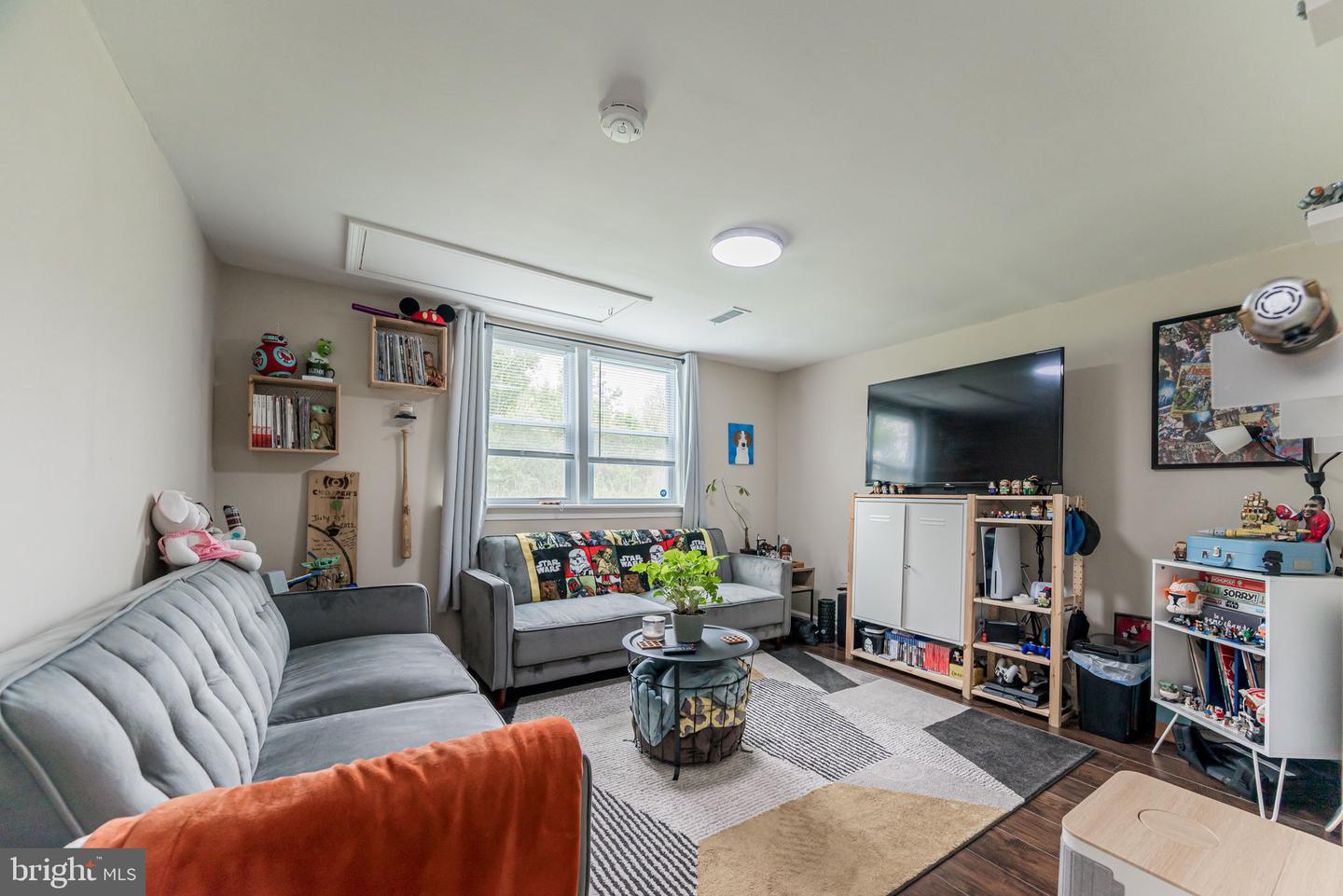 2111 Pleasant Valley Rd