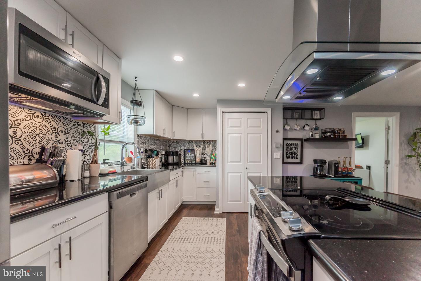 2111 Pleasant Valley Rd