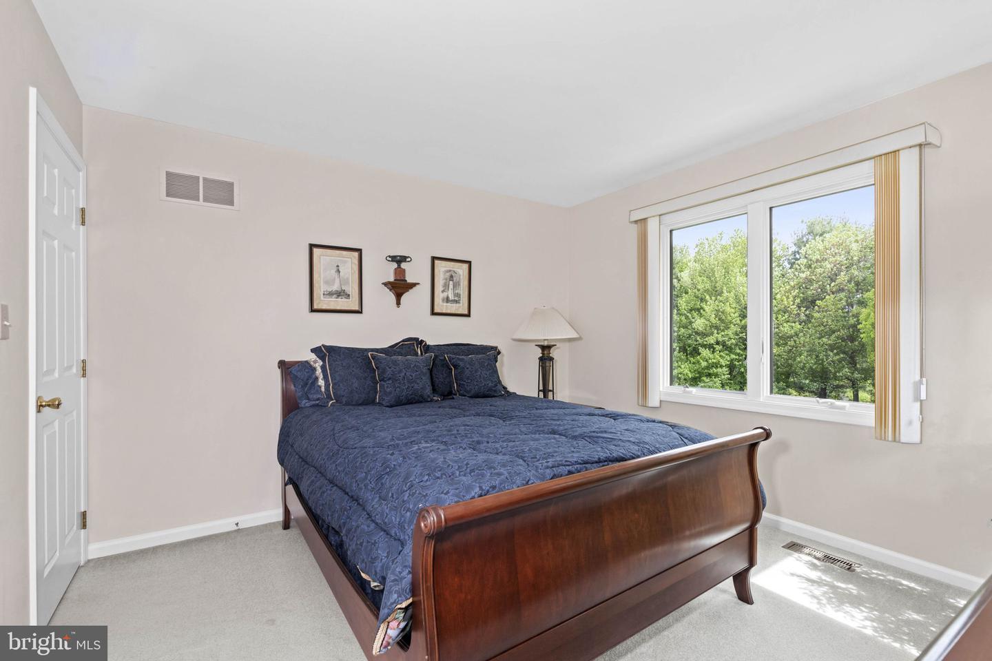 2 Rockland Ct
