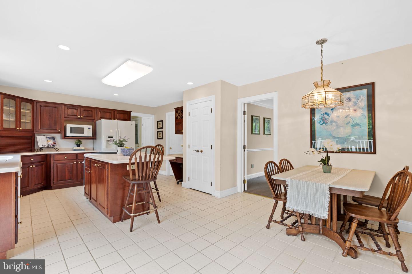 2 Rockland Ct