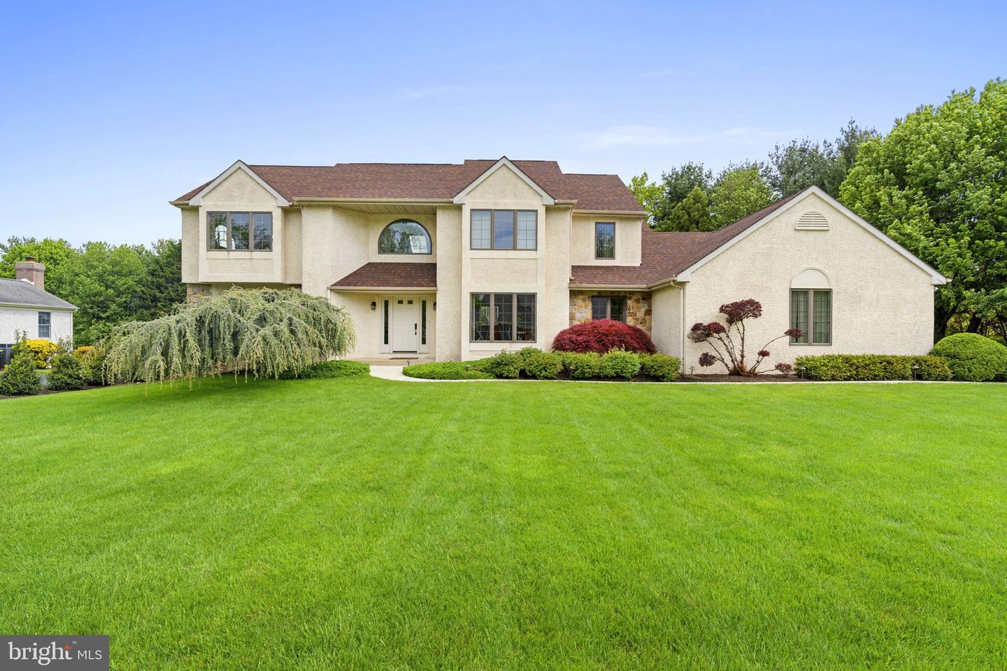 2 Rockland Ct
