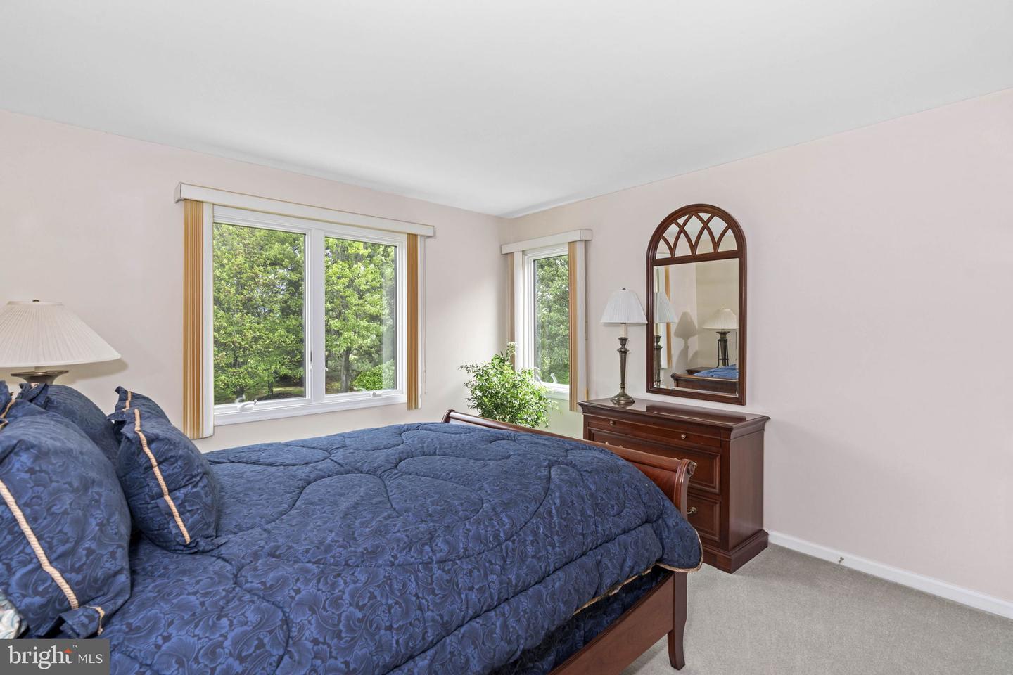 2 Rockland Ct