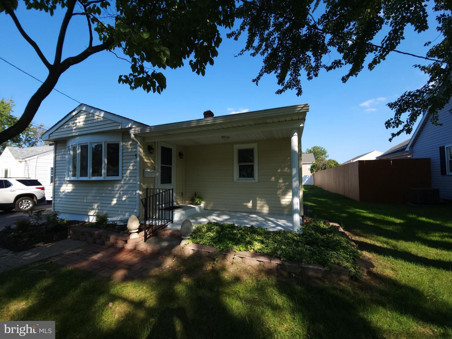 20 Hillview Ave