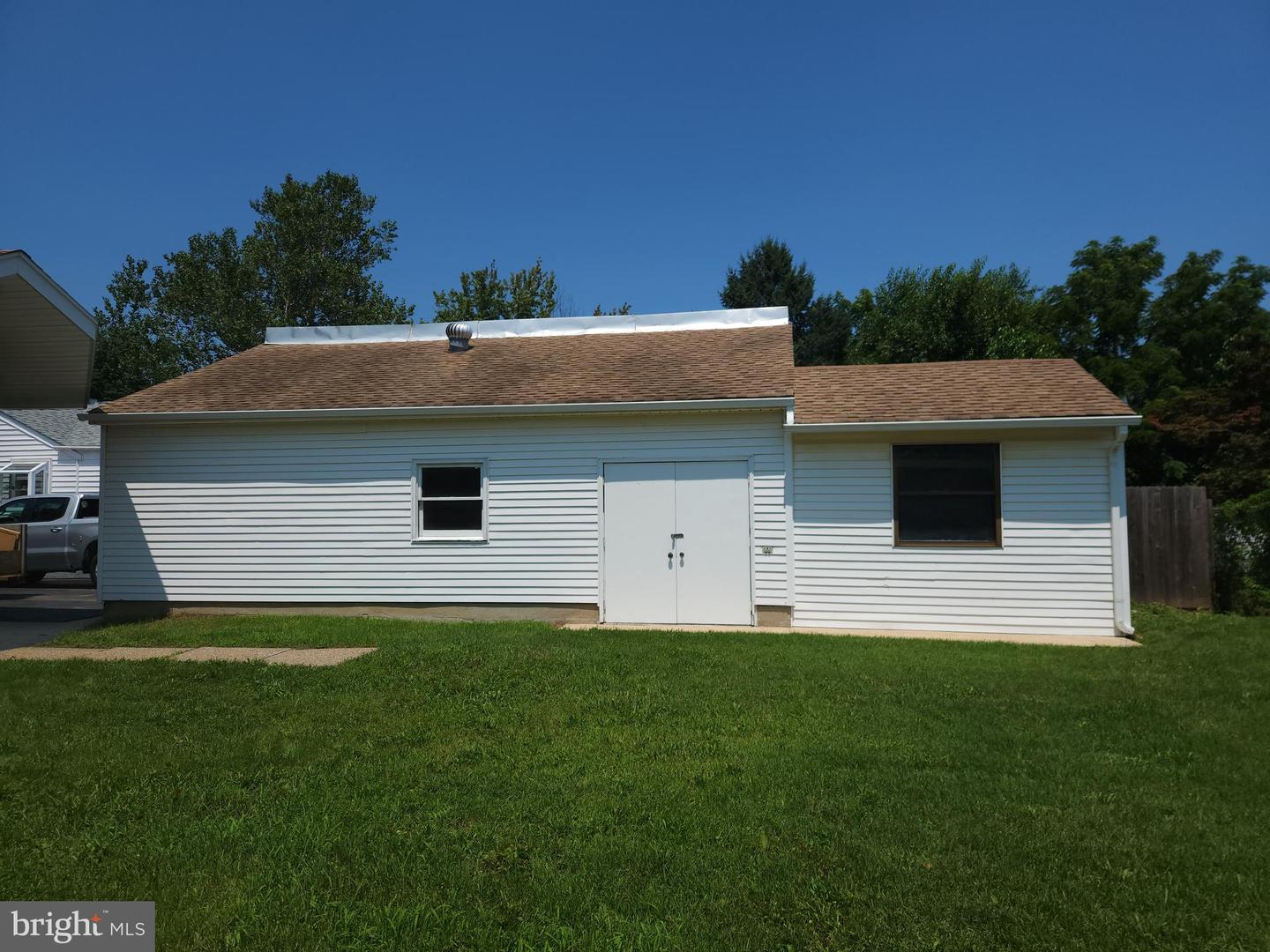 20 Hillview Ave