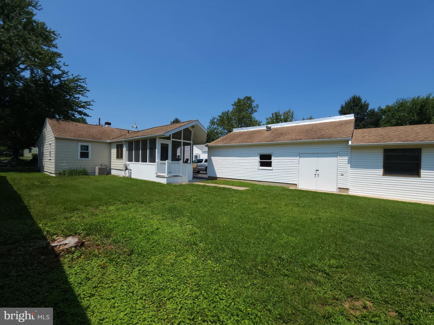 20 Hillview Ave