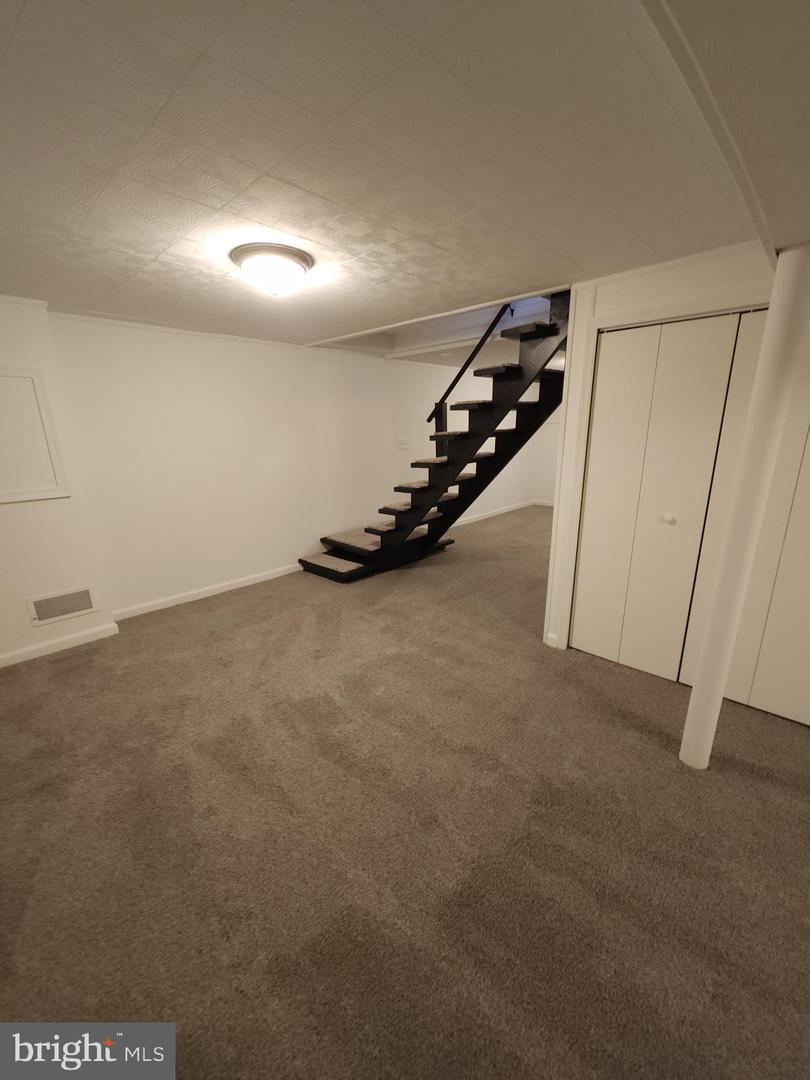 20 Hillview Ave