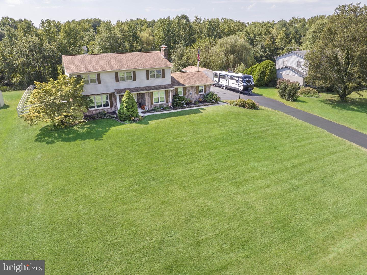 645 Clifton Dr
