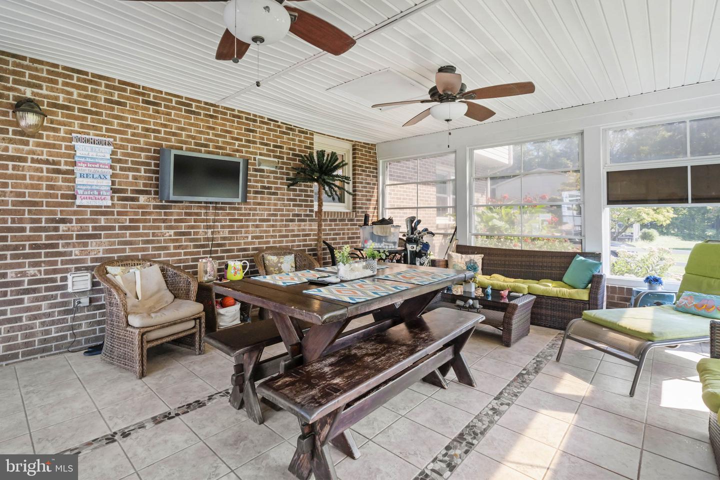 645 Clifton Dr