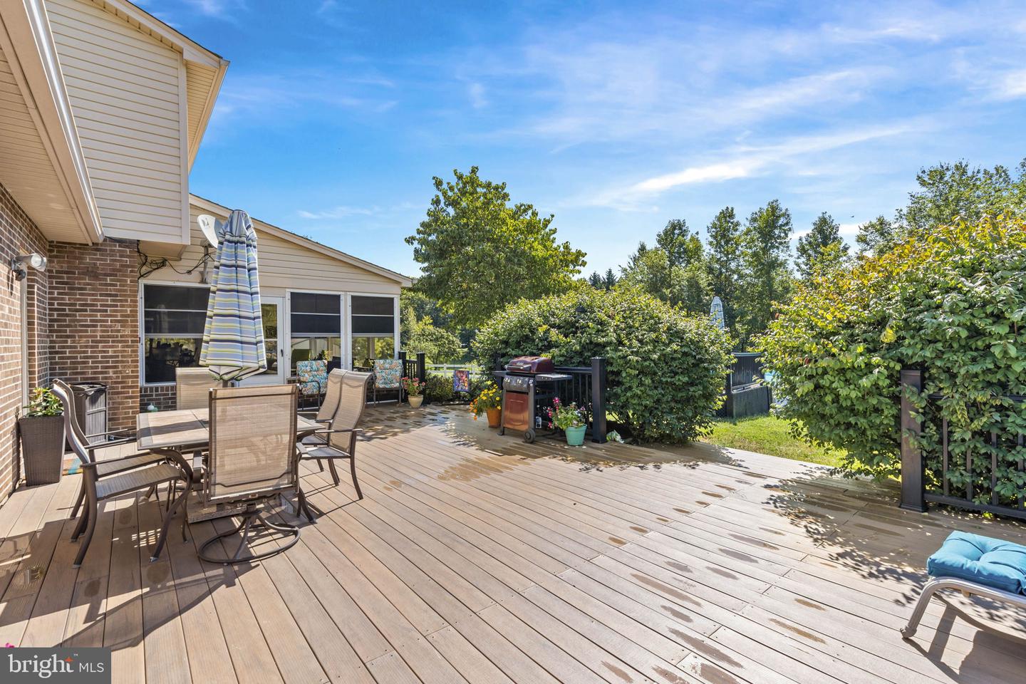 645 Clifton Dr