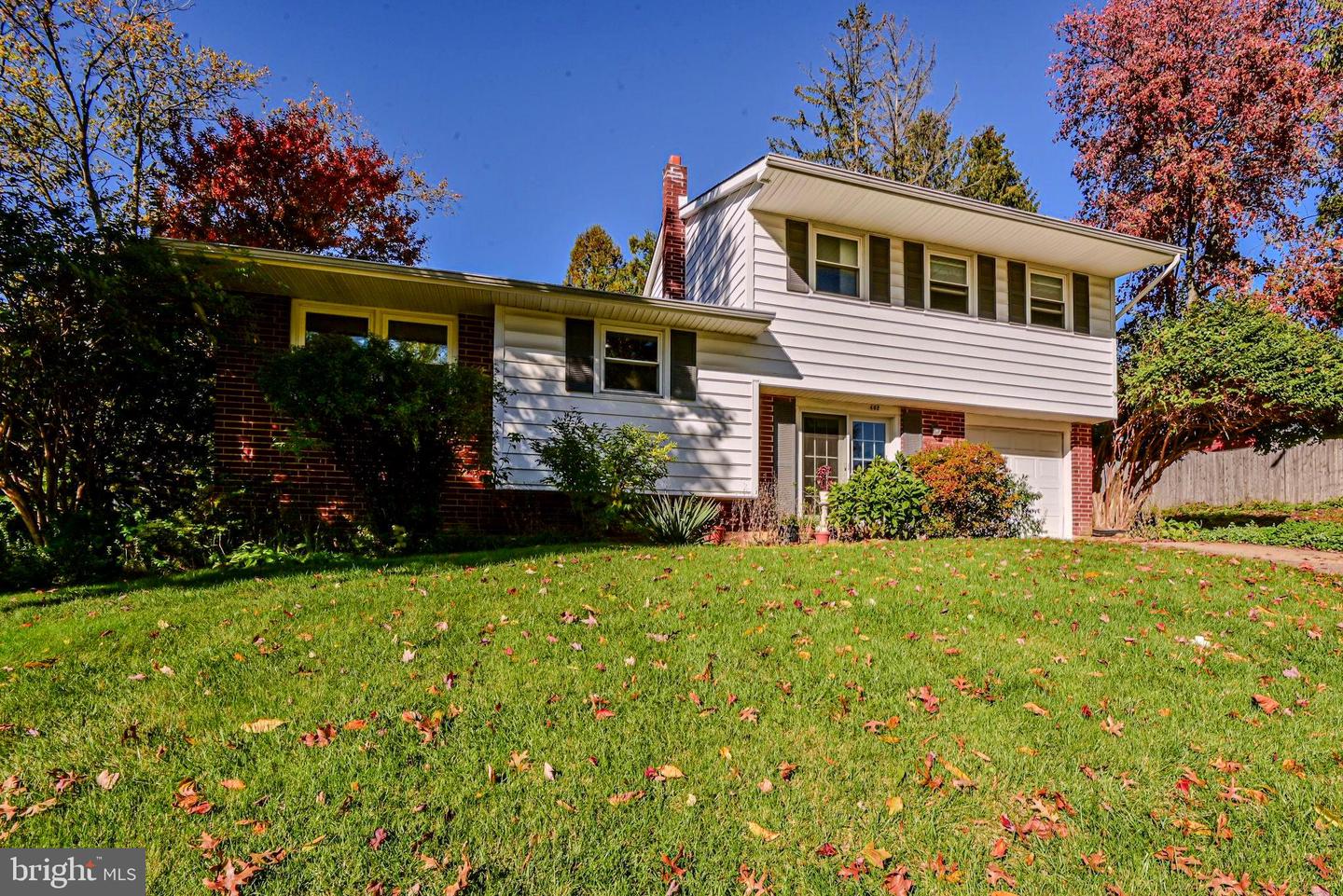 402 Radcliffe Dr