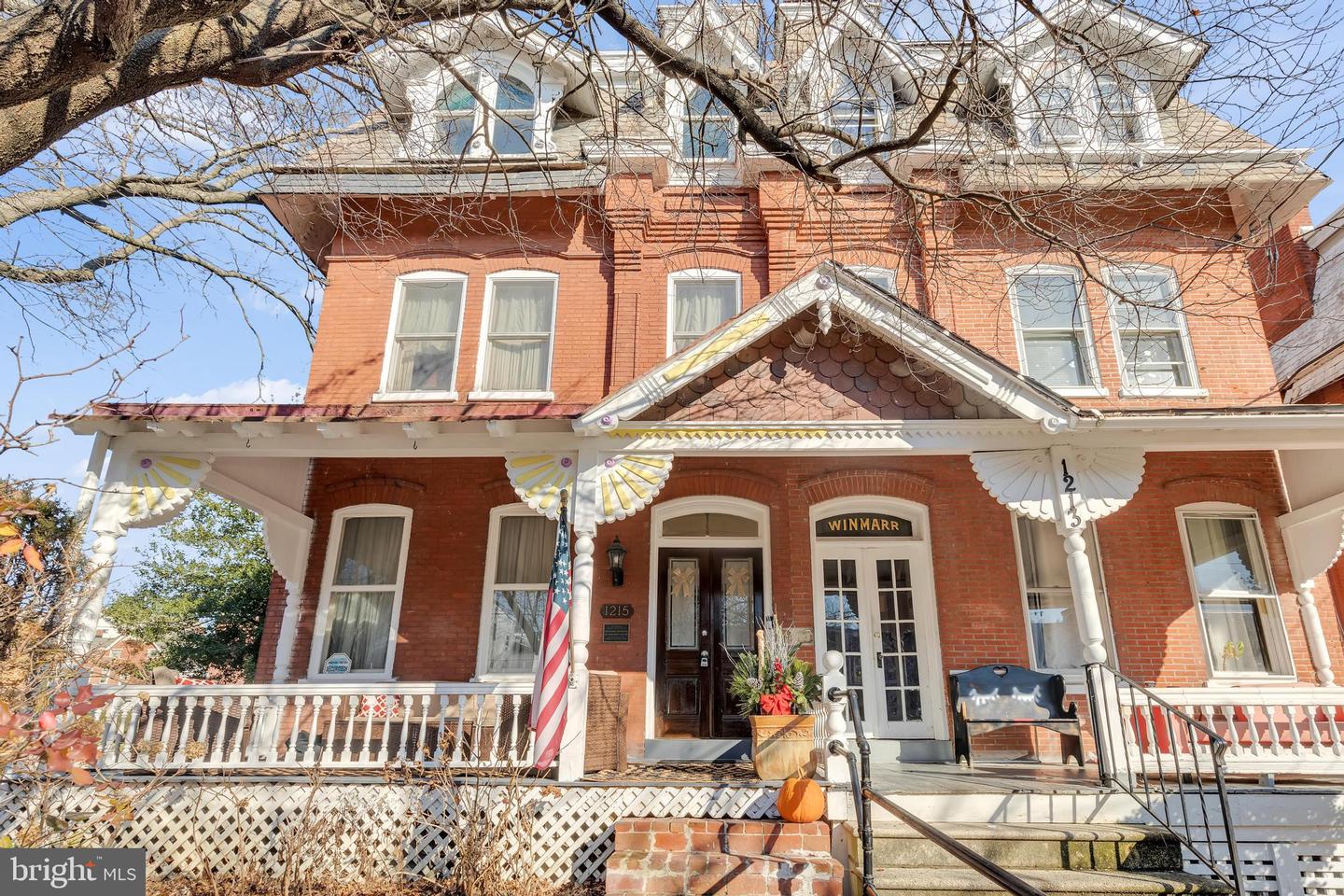 1215 W 8th St