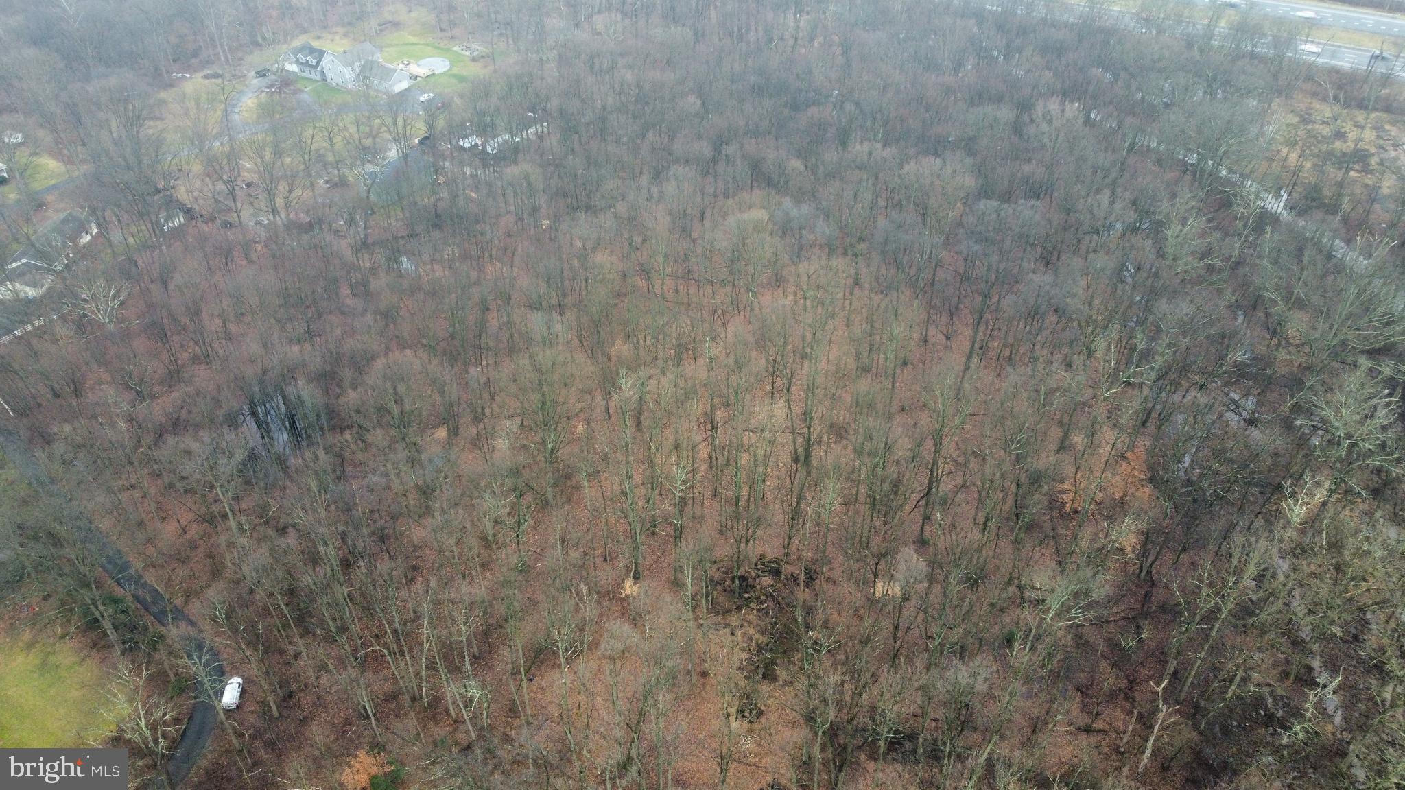 665 W Chestnut Hill Rd