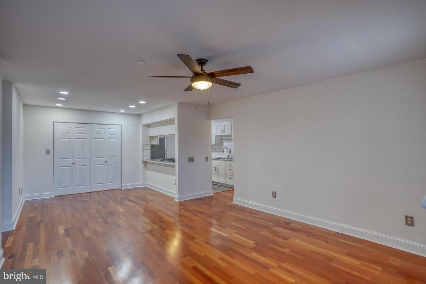 405 Waters Edge Dr #56