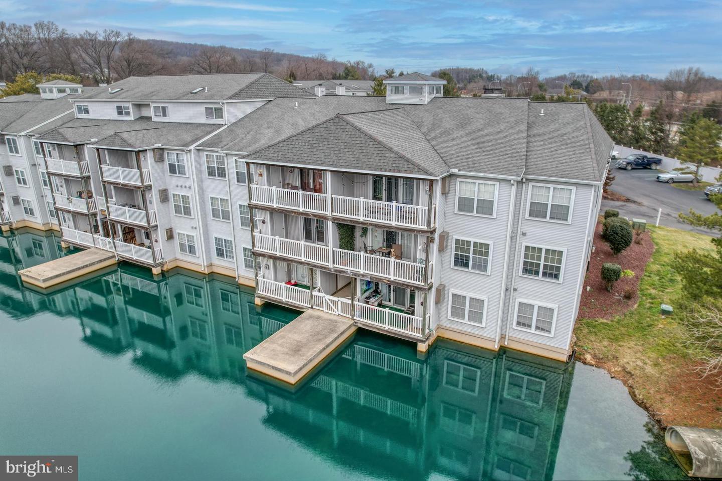 405 Waters Edge Dr #56